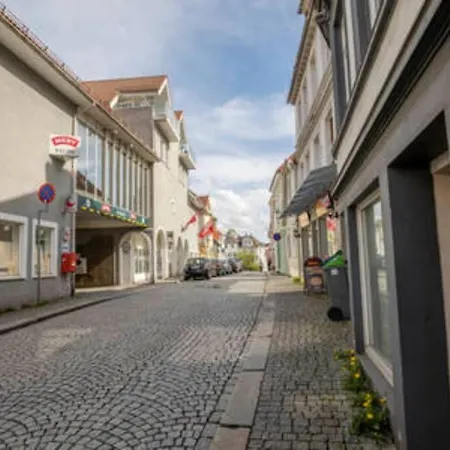 Large, Central Apt Between Bryggen And Floyen-3br Bergen